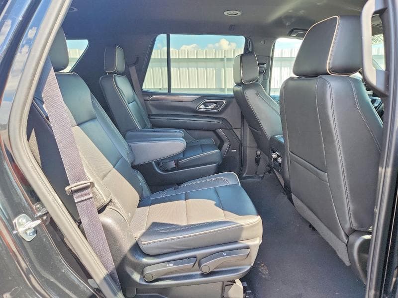 2023 GMC YUKON SLT 11