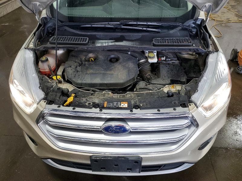 2017 FORD ESCAPE TITANIUM 12