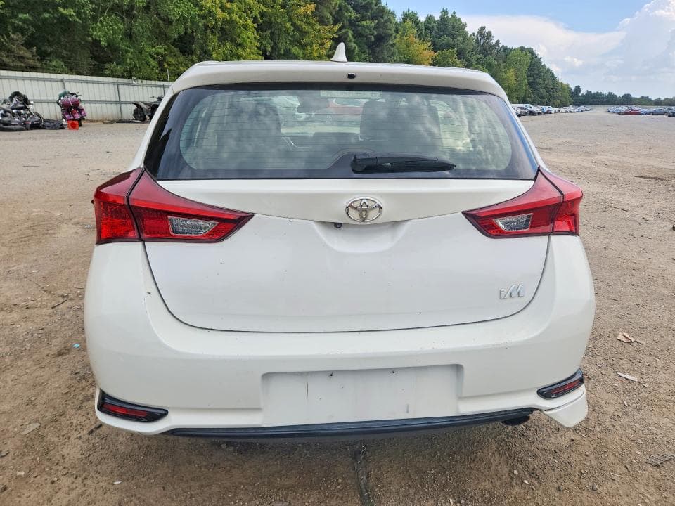 2017 TOYOTA COROLLA IM BASE 6