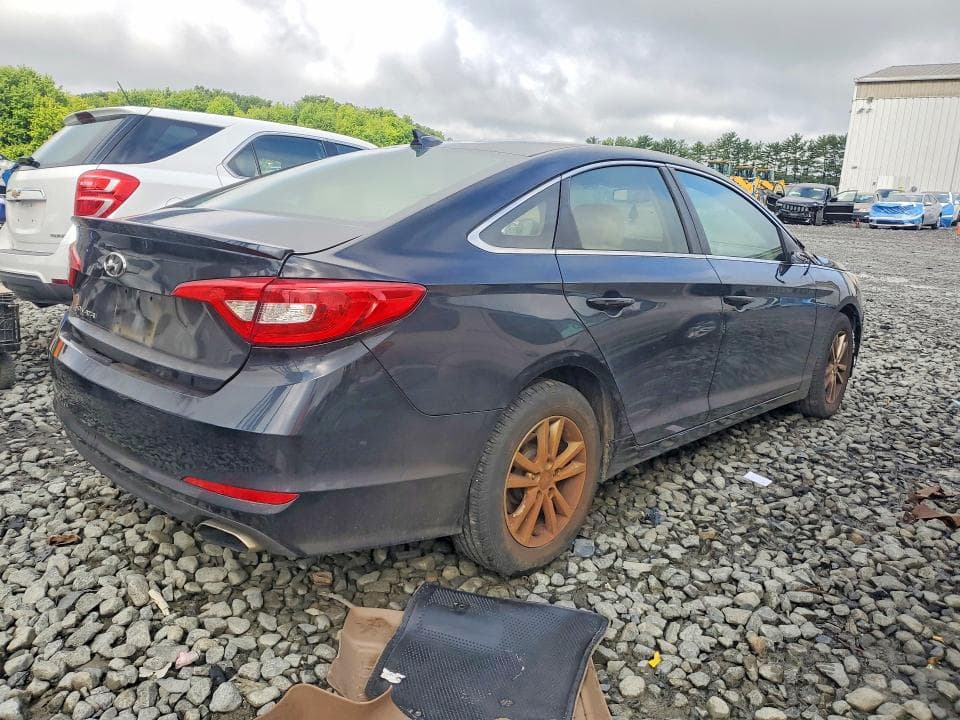 2017 HYUNDAI SONATA SE 3
