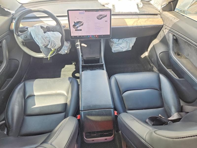 2018 TESLA MODEL 3 8