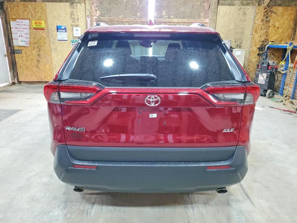 2024 TOYOTA RAV4 XLE PREMIUM 6