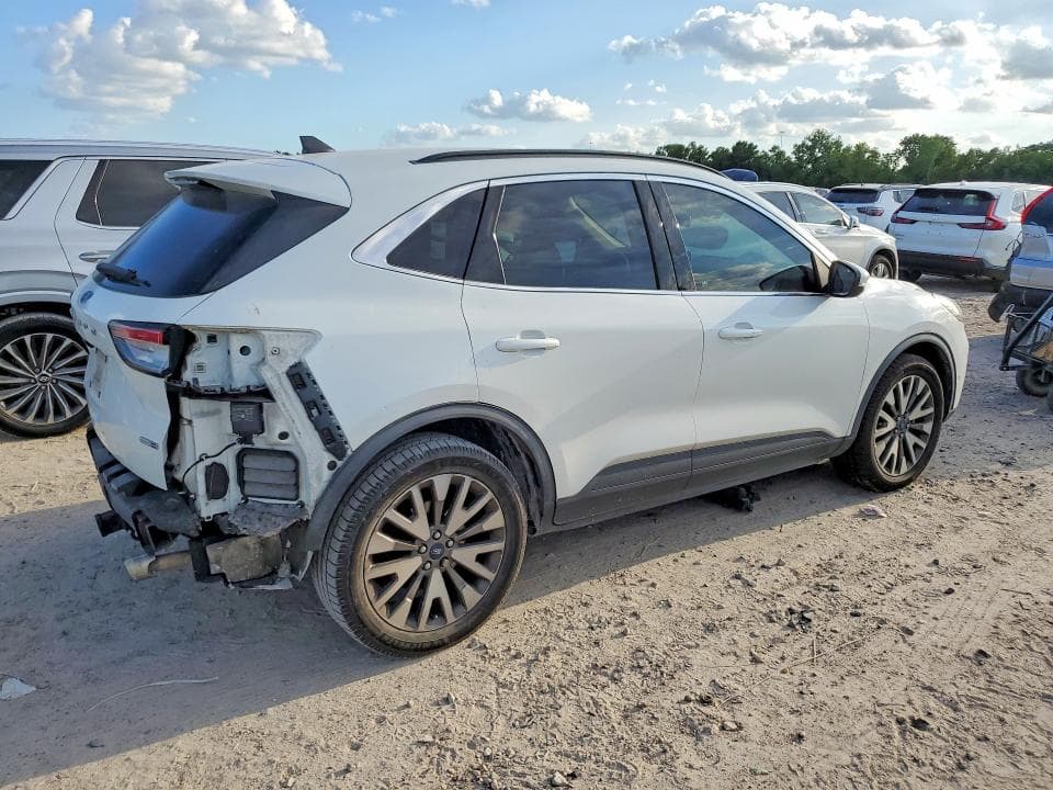 2020 FORD ESCAPE TITANIUM 3
