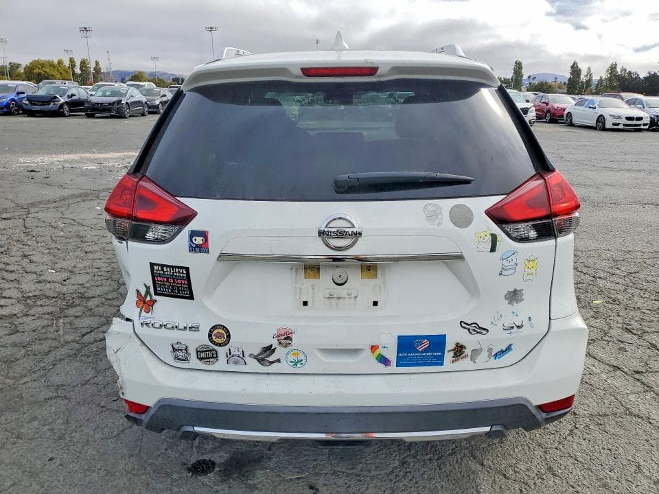 2018 NISSAN ROGUE SV 6