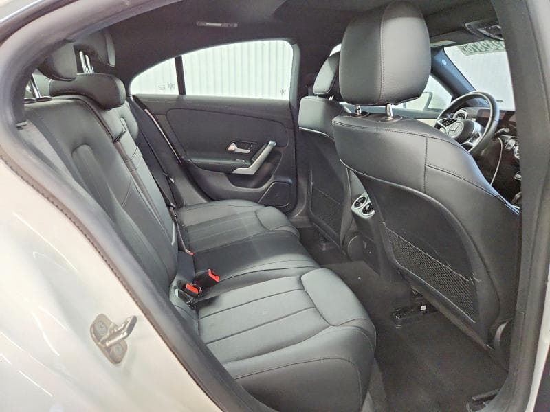 2025 MERCEDES-BENZ CLA 250 10