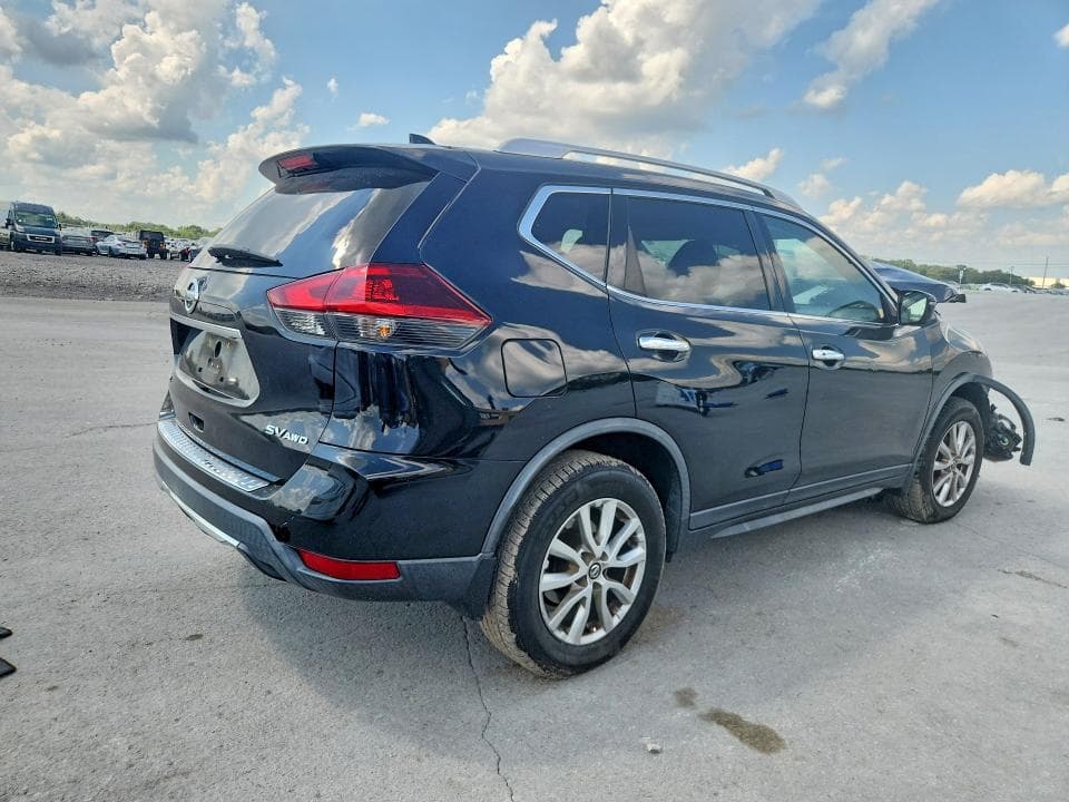 2018 NISSAN ROGUE SV 3