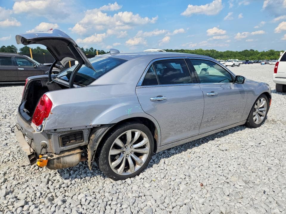 2017 CHRYSLER 300C 3