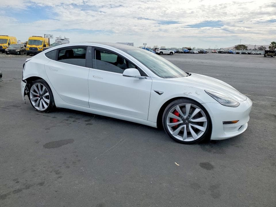 2019 TESLA MODEL 3 4