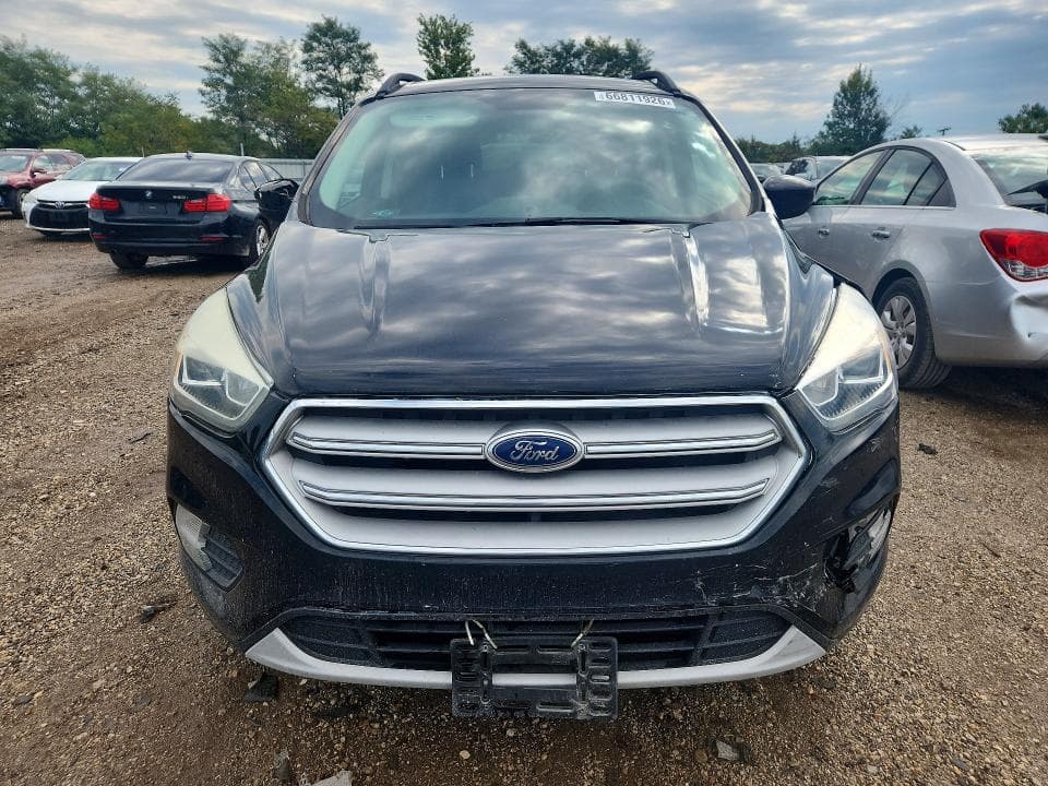 2017 FORD ESCAPE SE 5