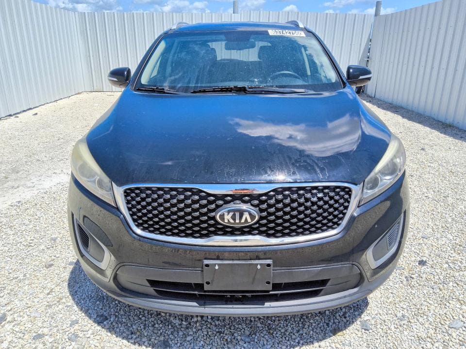 2017 KIA SORENTO LX 5