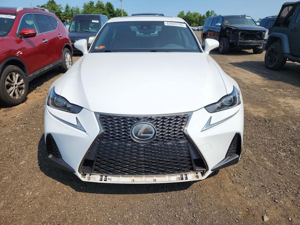 2018 LEXUS IS 300 5