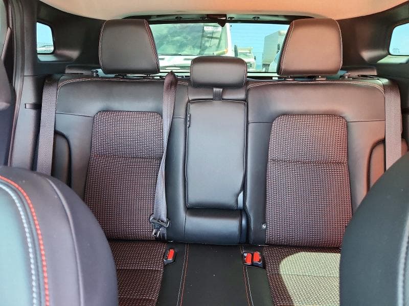2025 NISSAN KICKS SR 10