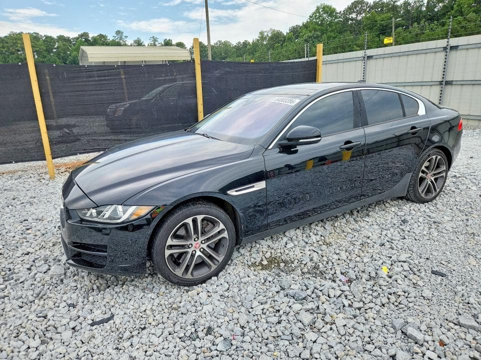 2017 JAGUAR XE PREMIUM - 1