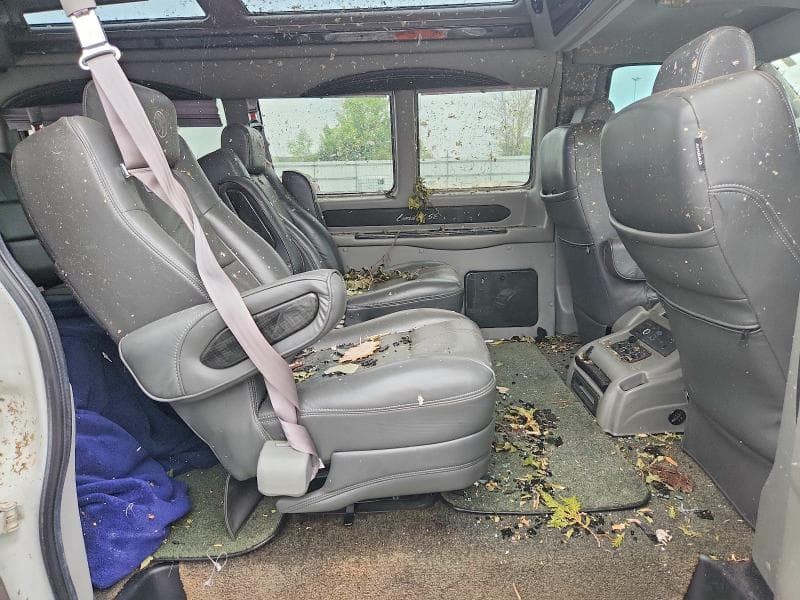 2017 GMC SAVANA G2500 11