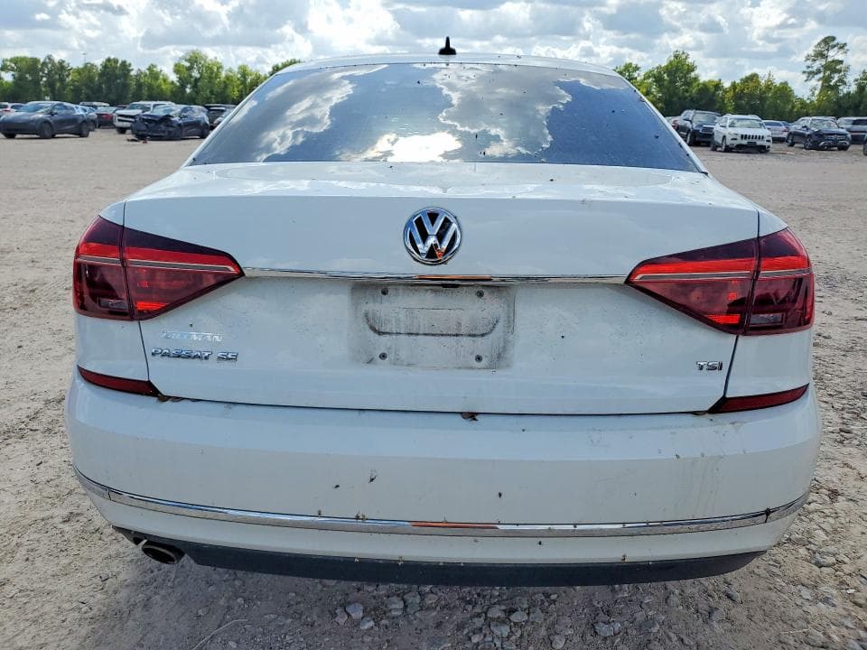 2017 VOLKSWAGEN PASSAT SE 6