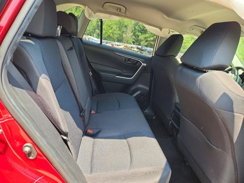 2021 TOYOTA RAV4 LE 11
