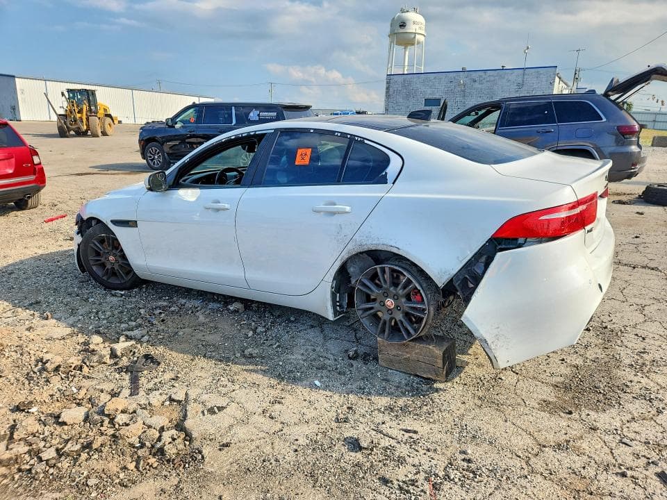 2017 JAGUAR XE PREMIUM 2