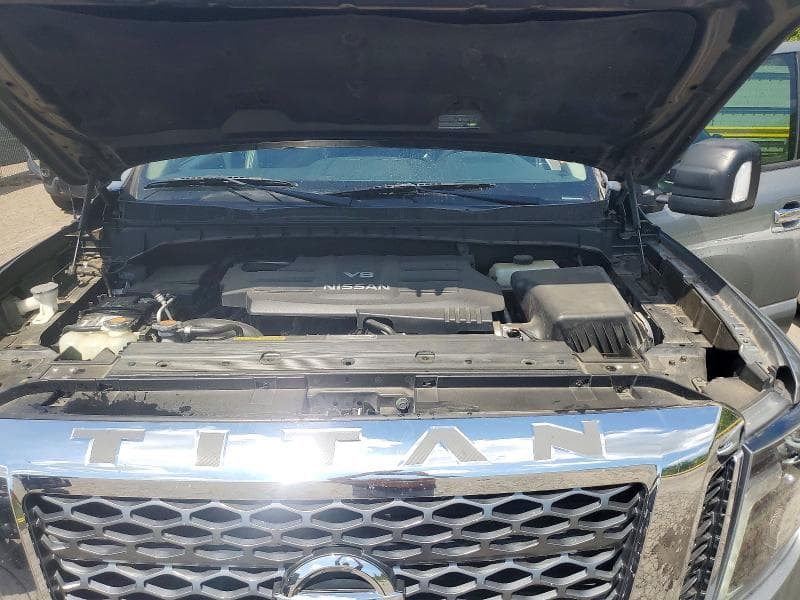 2017 NISSAN TITAN PRO-4X 11