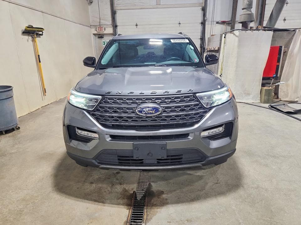 2023 FORD EXPLORER XLT 5