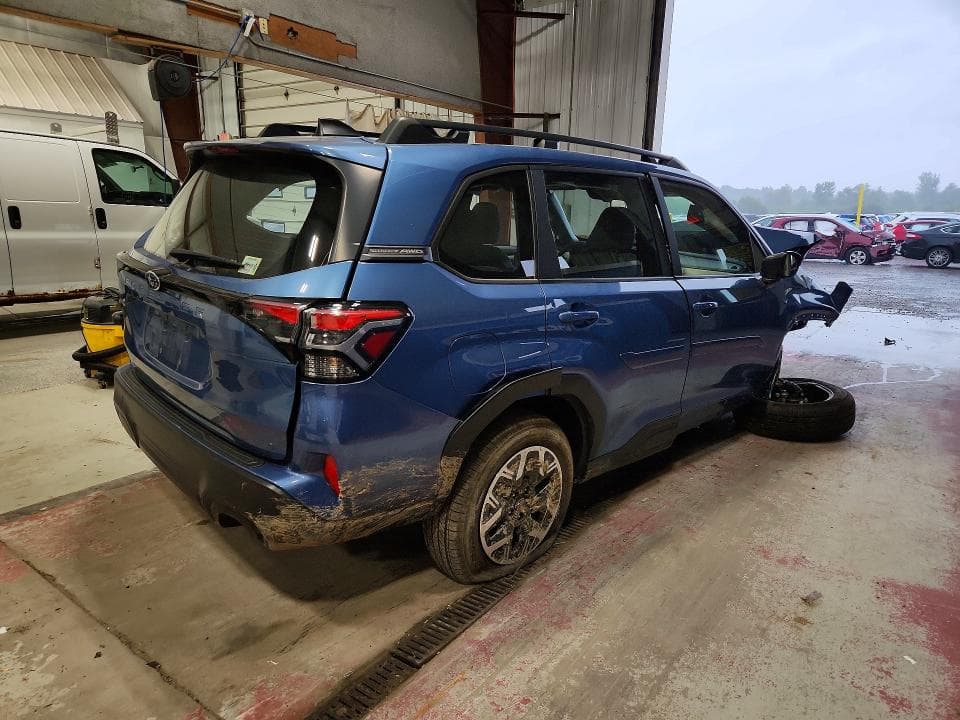 2025 SUBARU FORESTER 3