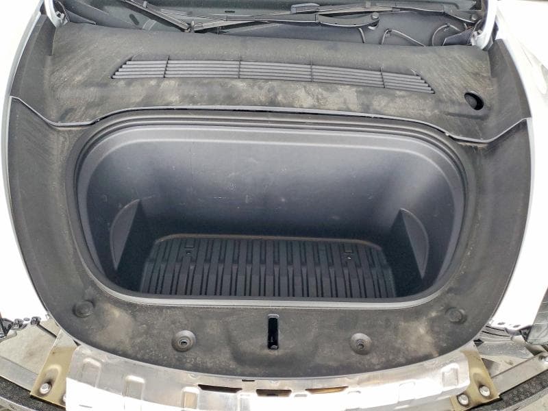 2024 TESLA MODEL Y 11