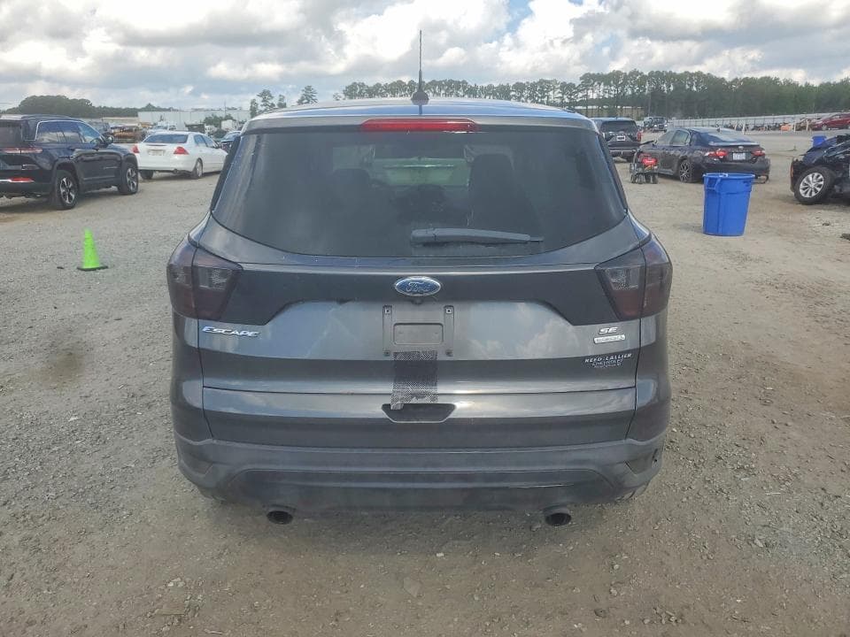 2017 FORD ESCAPE SE 6