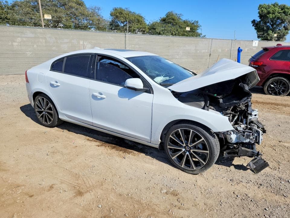 2018 VOLVO S60 DYNAMIC 4