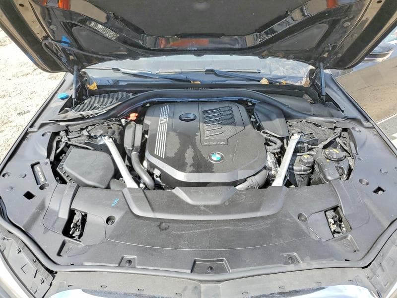 2020 BMW 740 XI 11