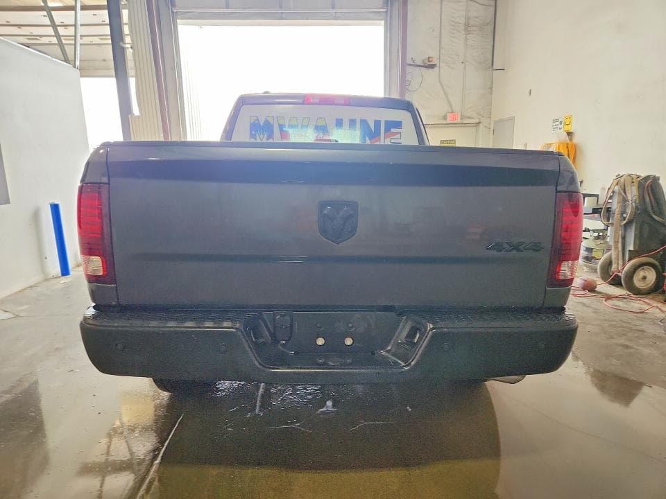 2022 RAM 1500 CLASSIC SLT 6