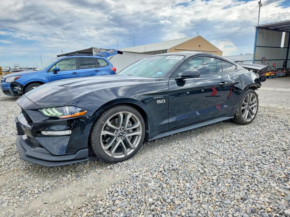 2022 FORD MUSTANG GT - 1