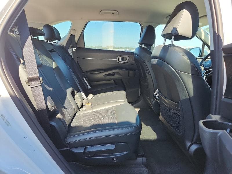 2024 KIA SORENTO S 11