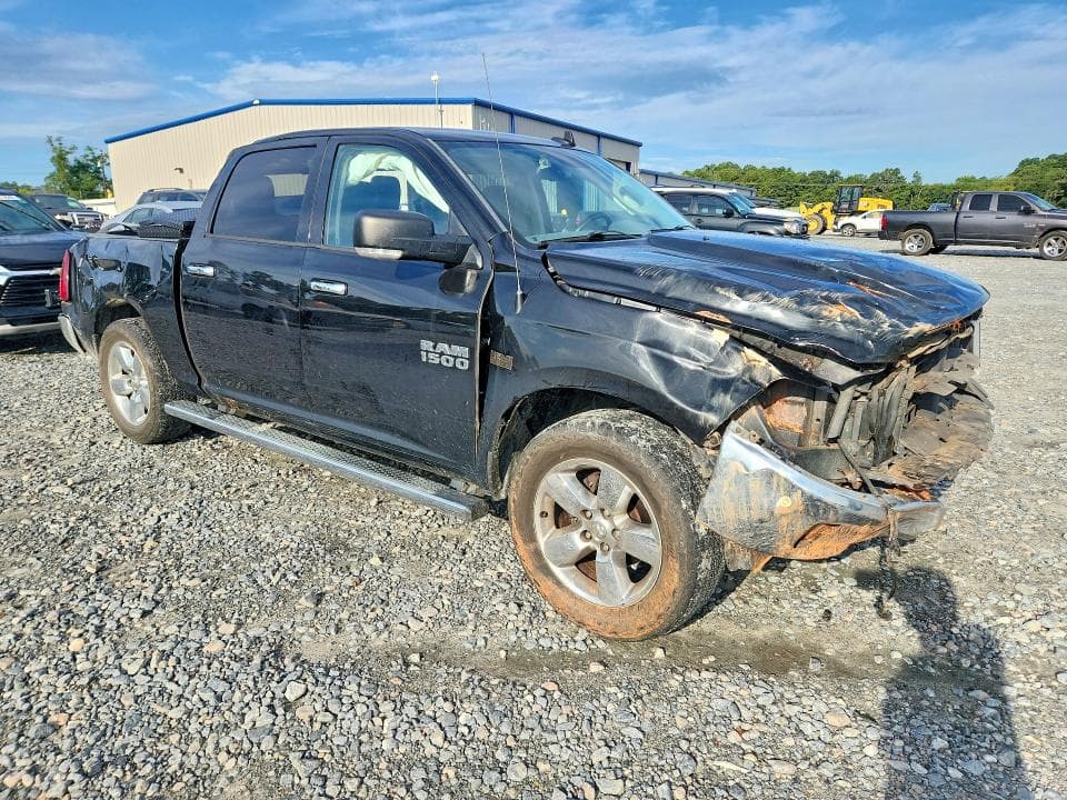 2017 RAM 1500 SLT 4