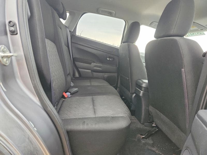 2021 MITSUBISHI RVR SE 11