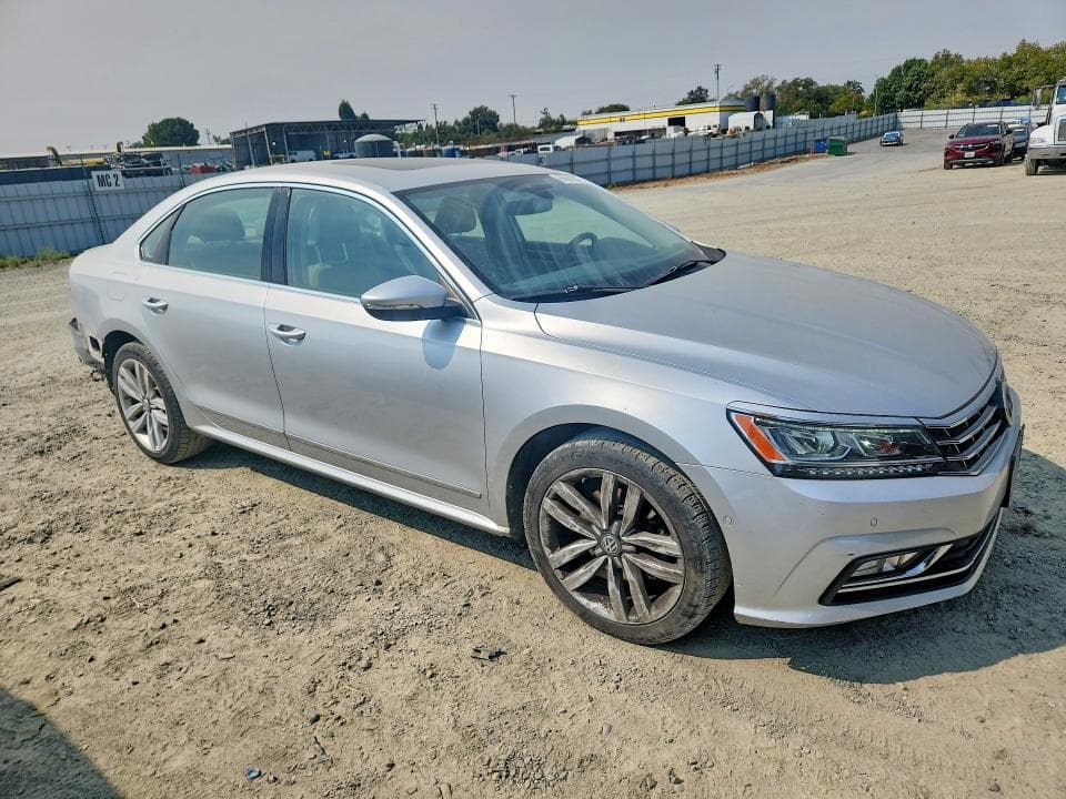 2017 VOLKSWAGEN PASSAT SEL PREMIUM 4
