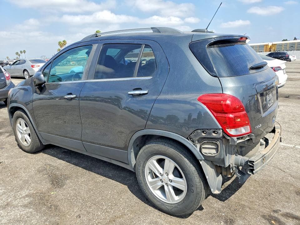 2017 CHEVROLET TRAX 1LT 2