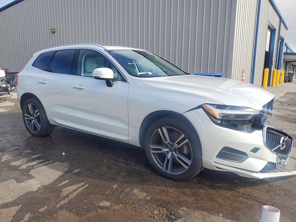2021 VOLVO XC60 T5 MOMENTUM 4