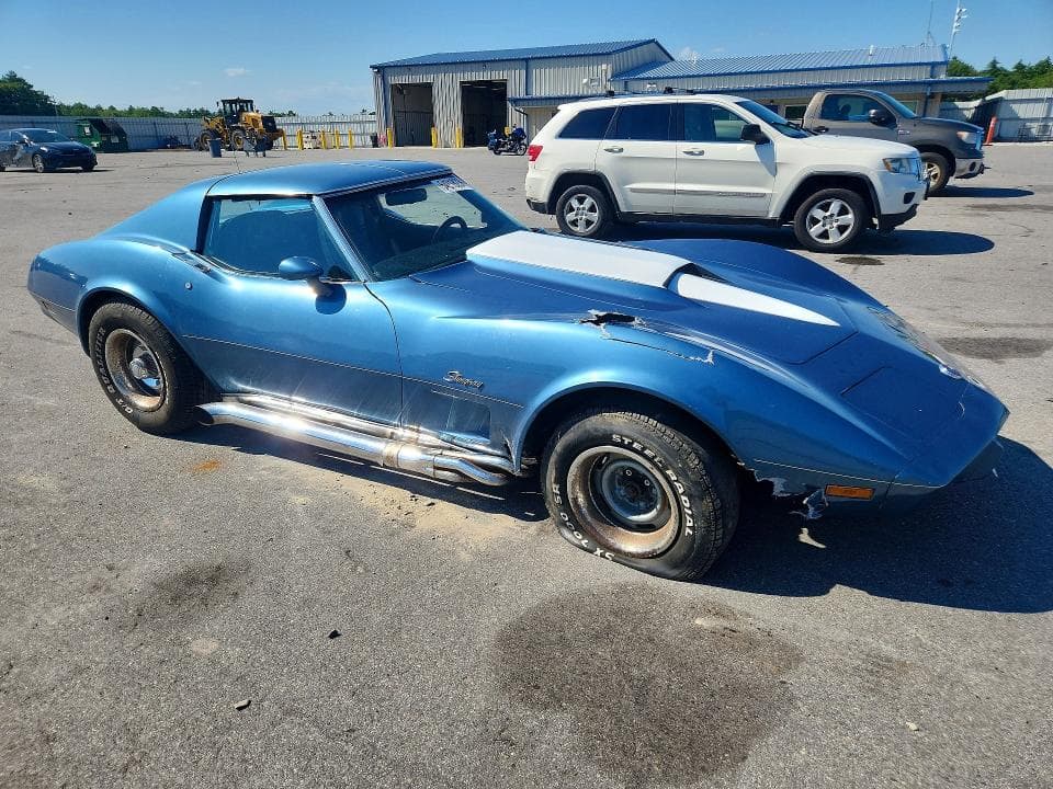 1975 CHEVROLET CORVETTE 4