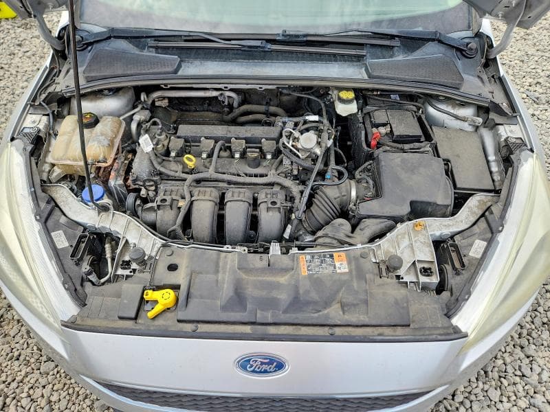 2017 FORD FOCUS SE 11