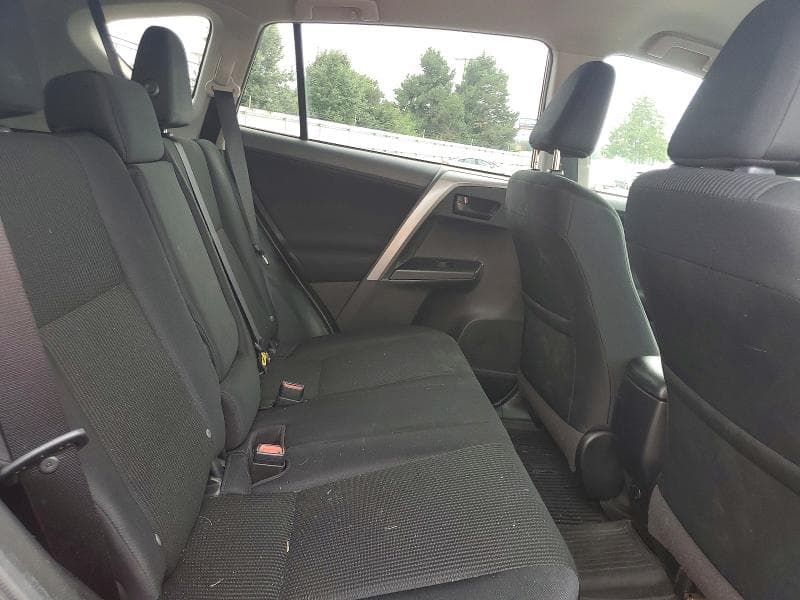 2018 TOYOTA RAV4 LE 11