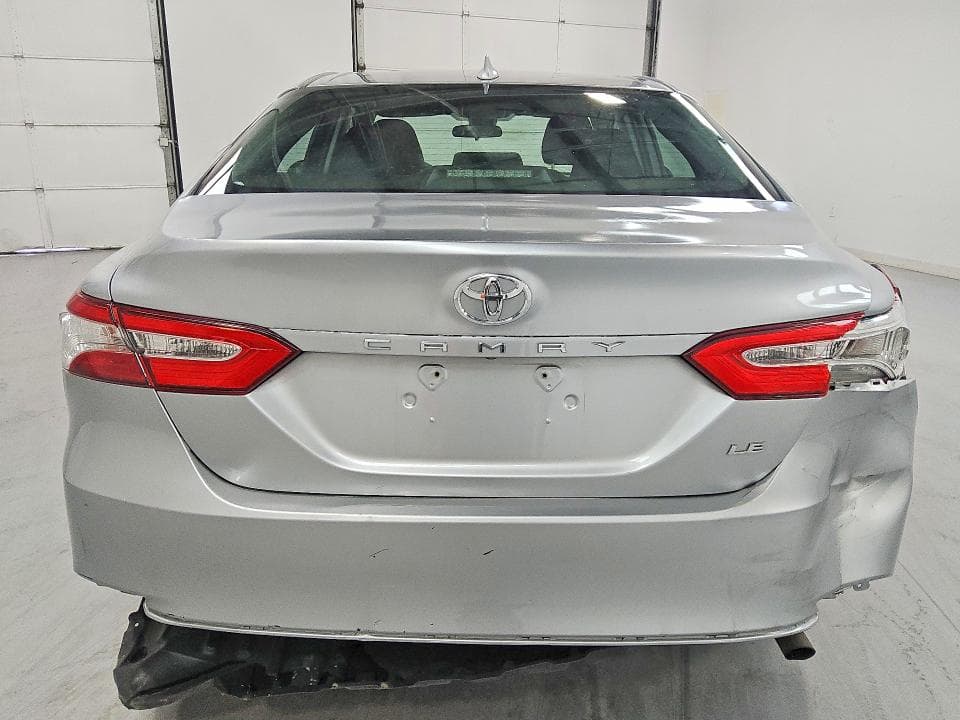 2019 TOYOTA CAMRY LE 6
