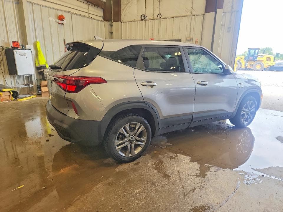 2021 KIA SELTOS LX 3