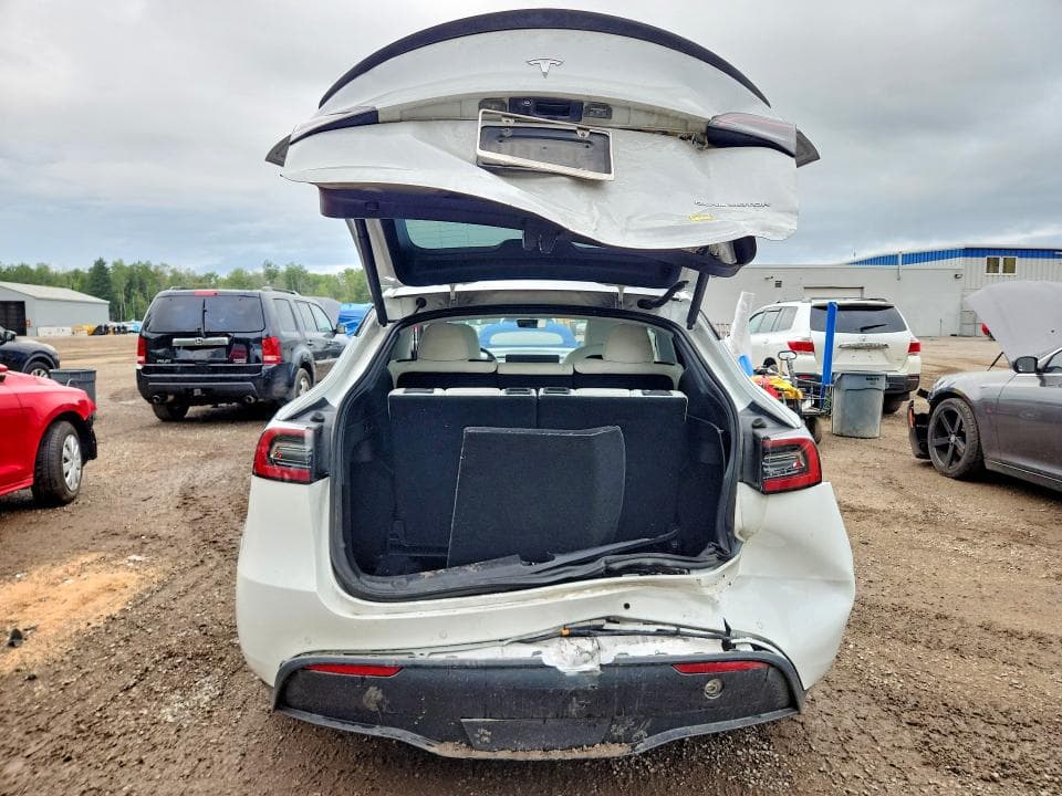 2022 TESLA MODEL Y 6