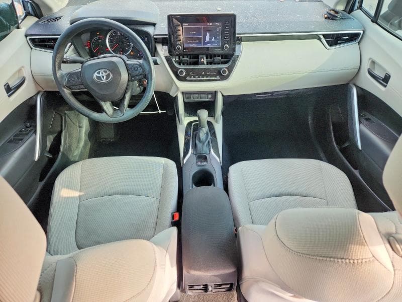 2022 TOYOTA COROLLA CROSS L 8