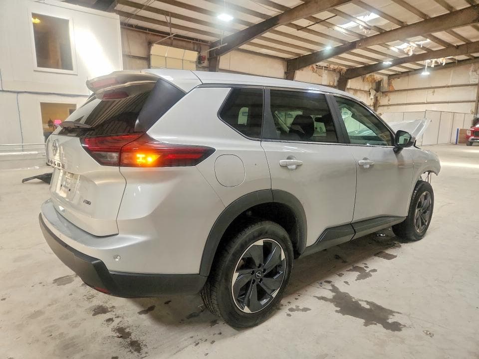 2025 NISSAN ROGUE SV 3