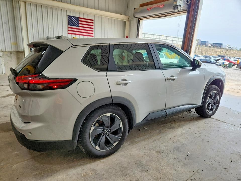 2025 NISSAN ROGUE SV 3