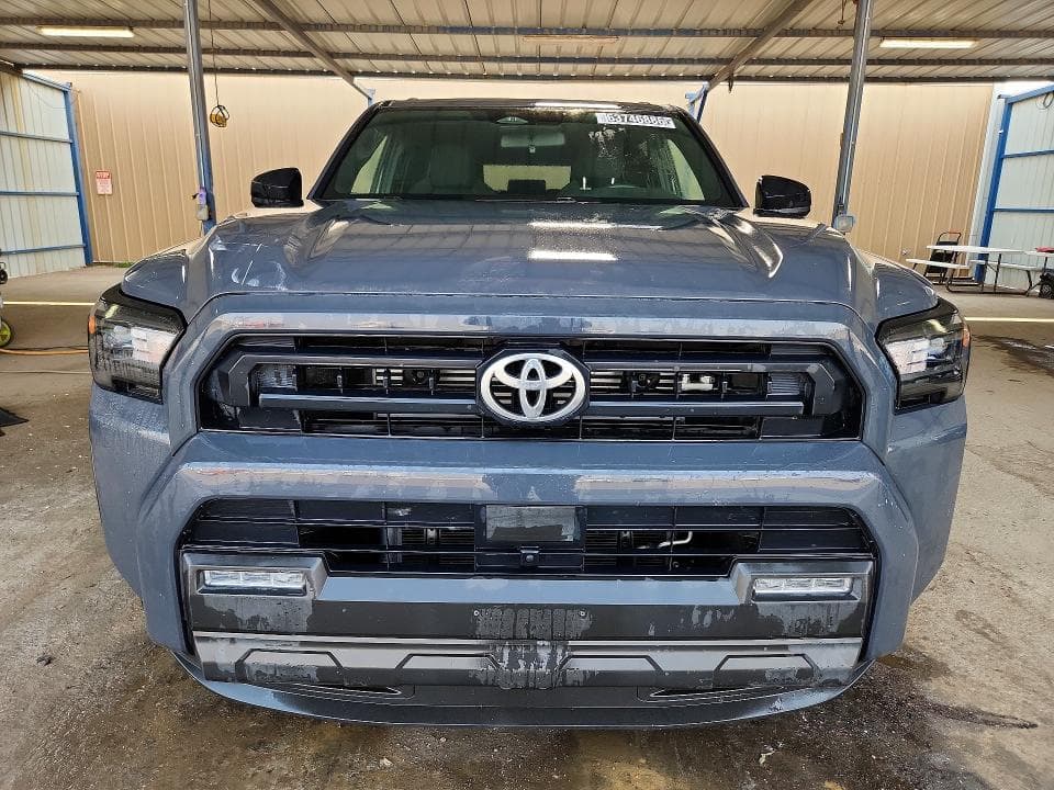 2025 TOYOTA 4RUNNER SR5 5