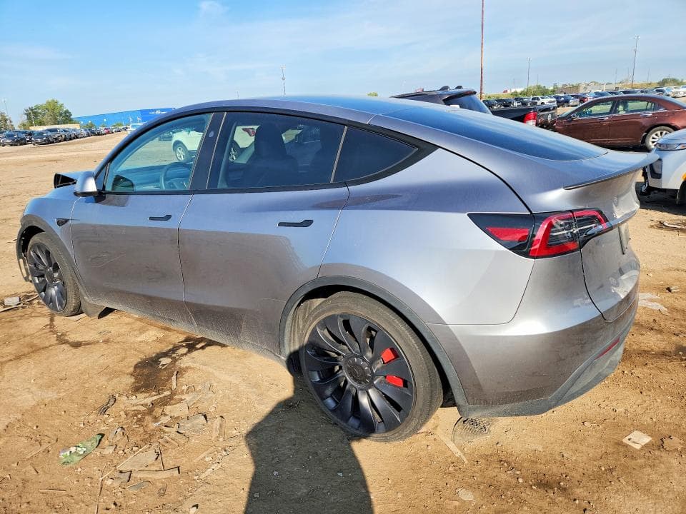 2024 TESLA MODEL Y 2