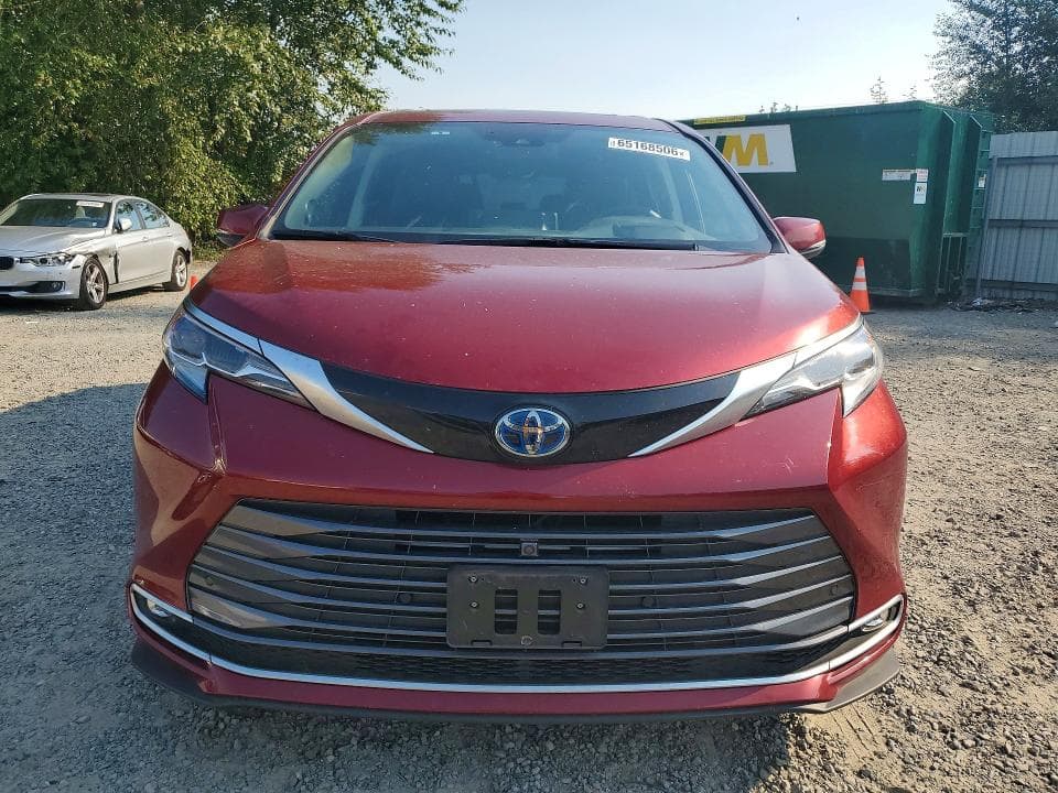 2022 TOYOTA SIENNA PLATINUM 7-PASSENGER 5