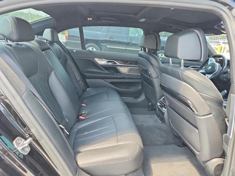 2020 BMW 740 I 10