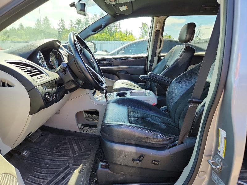 2017 DODGE GRAND CARAVAN SE 7